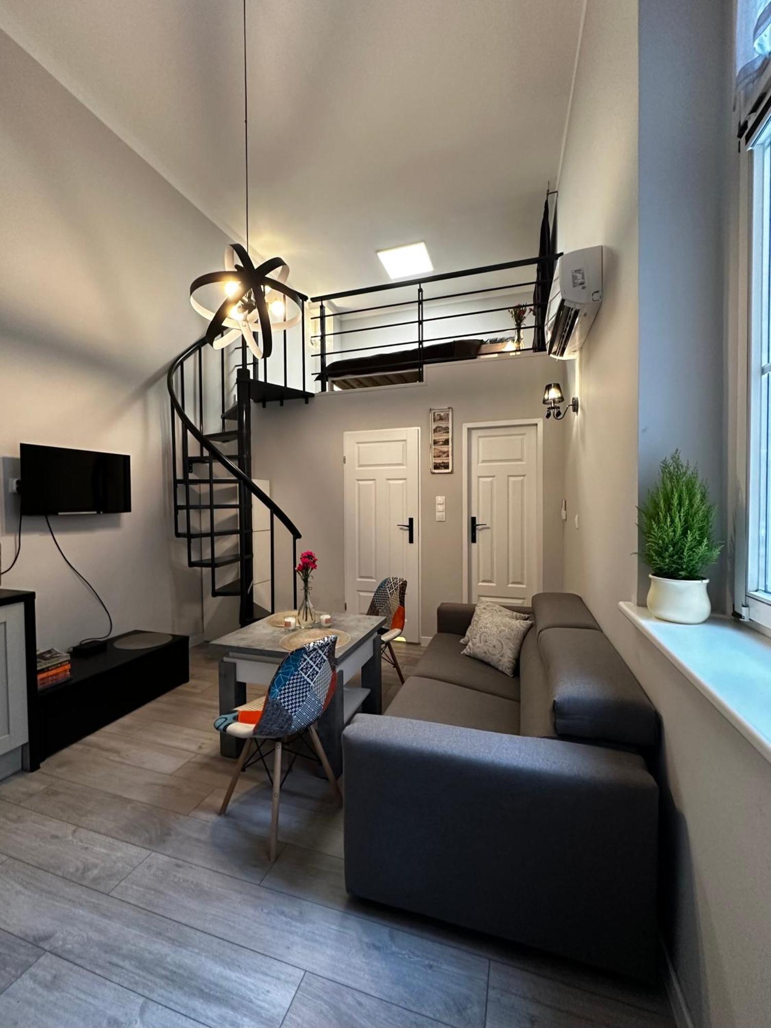 Miniapartament Jelonka イェレニャ・グーラ エクステリア 写真